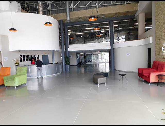 500M² OFFICE TO LET IN FERNDALE
